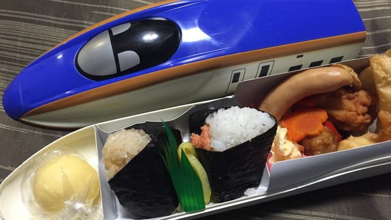 北海道の海鮮をふんだんに使った駅弁