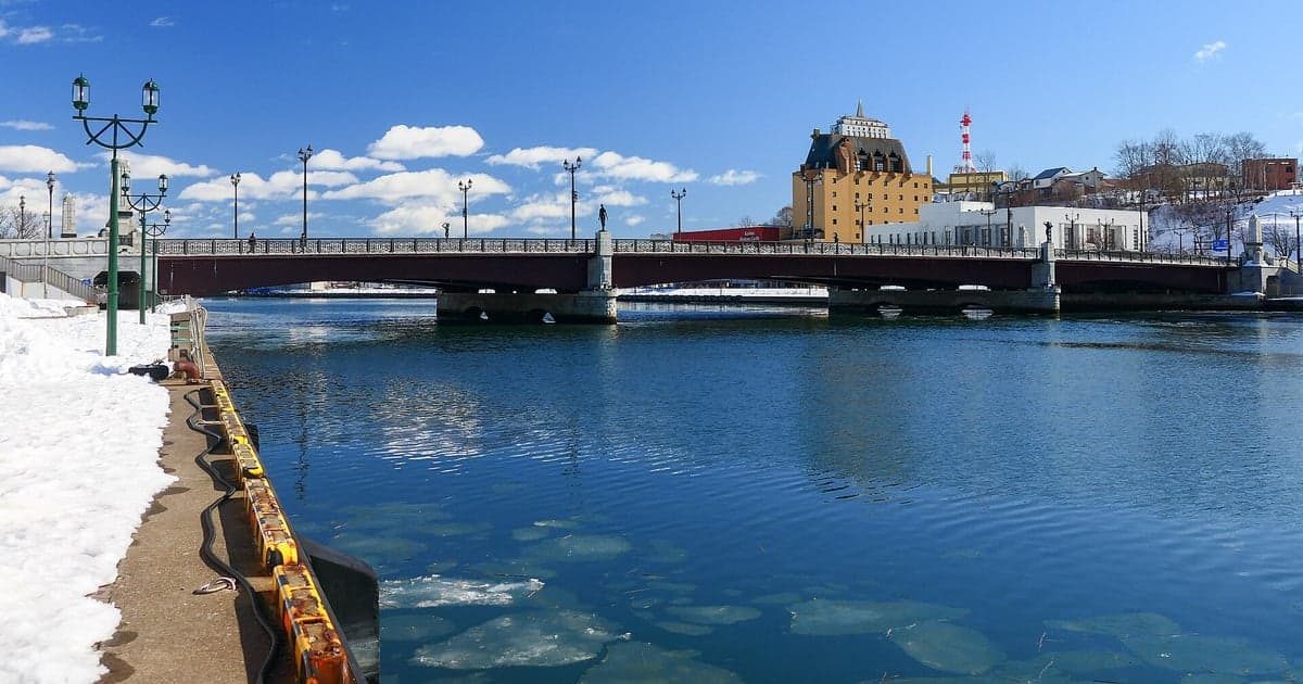 幣舞橋(ひとり旅の釧路を象徴する橋)